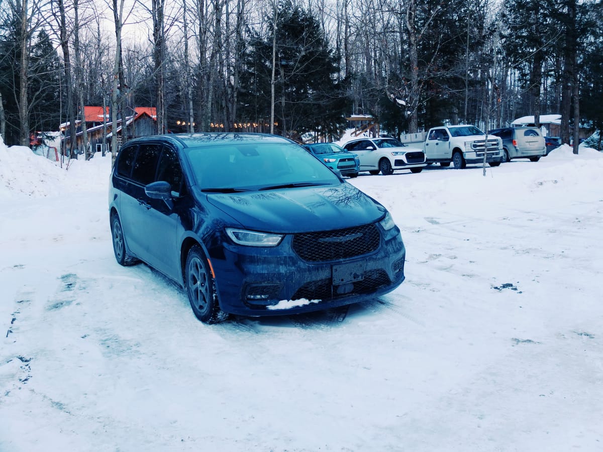 The Chrysler Pacifica PHEV makes me nostalgic for a hybrid future